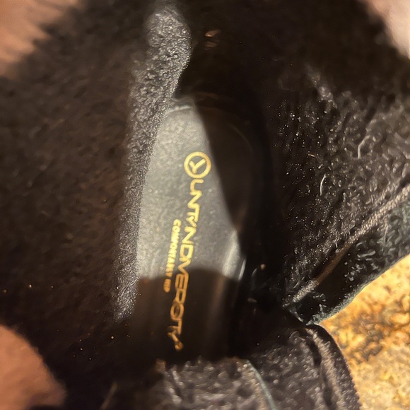 Unity in Diversity Boots - Picture 4 of 5